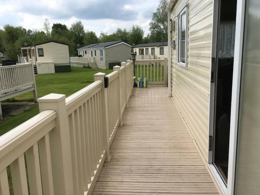 Caravan In The Cotswolds Villa Cirencester Exterior foto